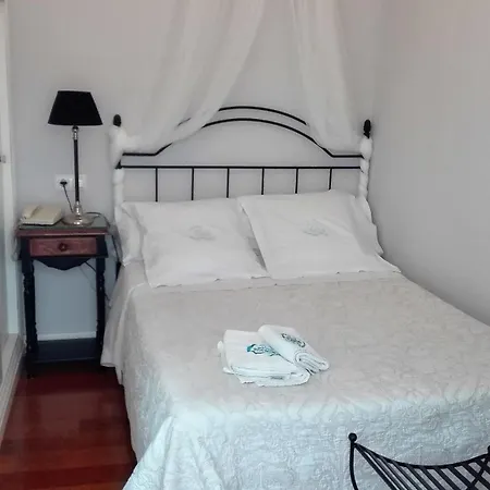 Le Petit Paris Sevilha