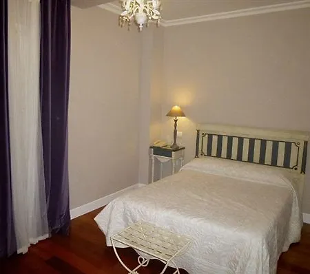 Le Petit Paris Séville