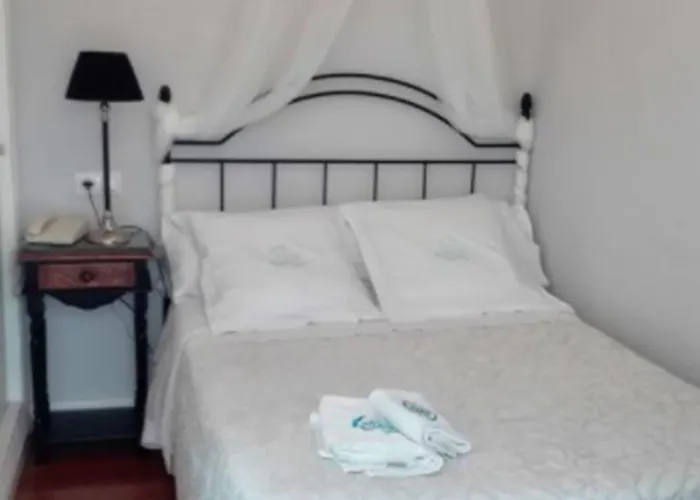 Le Petit Paris Πανσιόν Σεβίλλη
