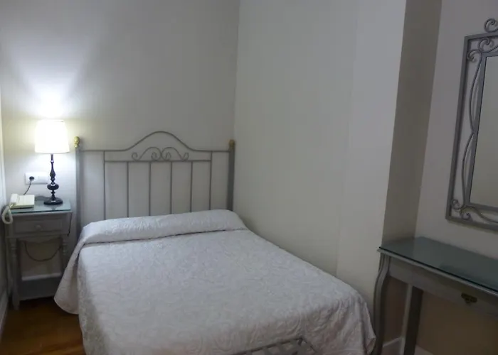 Πανσιόν Le Petit Paris Σεβίλλη